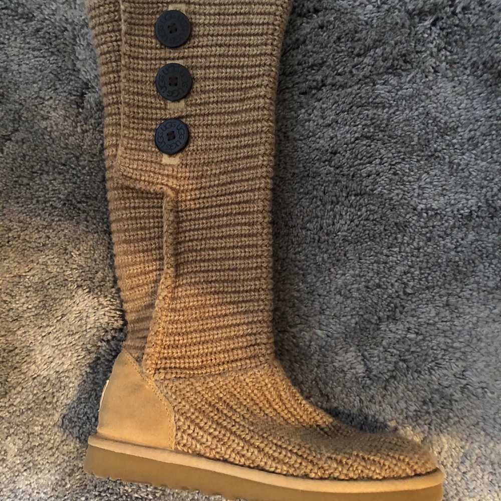 Ugg Tall Classic Cardi boot in chestnut